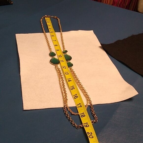 Vintage Halogen Green and Gold Necklace Cottagecore Grandmacore - Picture 4 of 6
